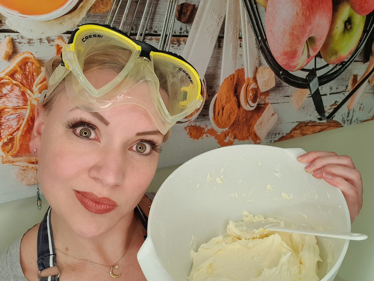 Best buttercream for piping flowers – Blooming Bakes by Cornel
